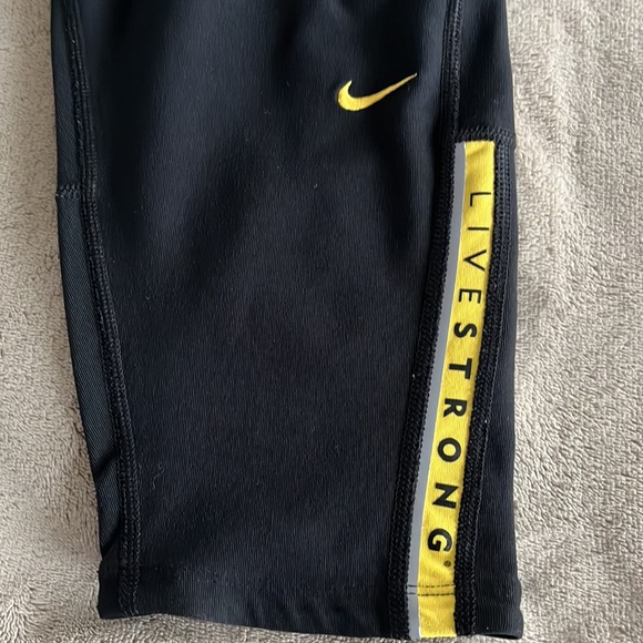 NIKE DRI-FIT LEGGINGS SIZE SMALL - Picture 4 of 5